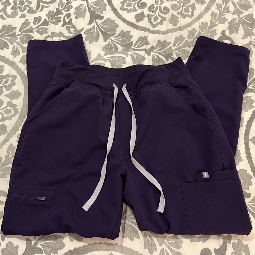 Women’s Figs Purple Jam High Waisted Yola Scrub Pants- Medium Petite